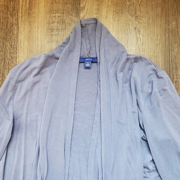 Cardigan - Picture 4 of 8